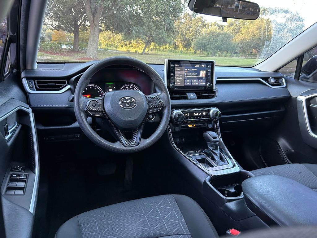 Thumbnail: 2021 Toyota RAV4 - 12