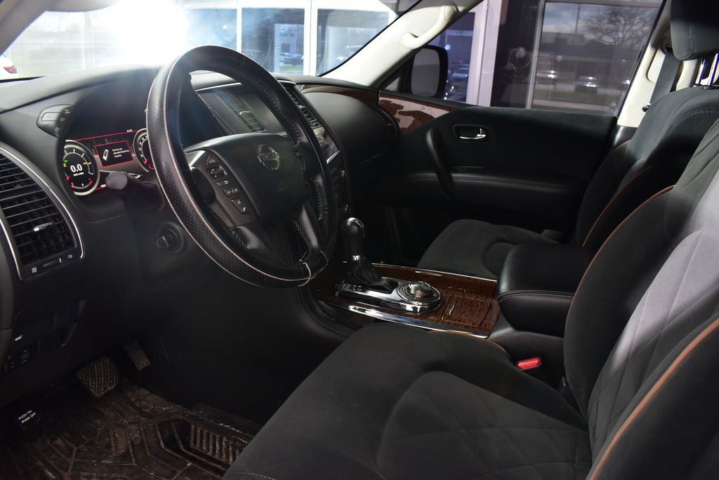 2018 Nissan Armada SV 10
