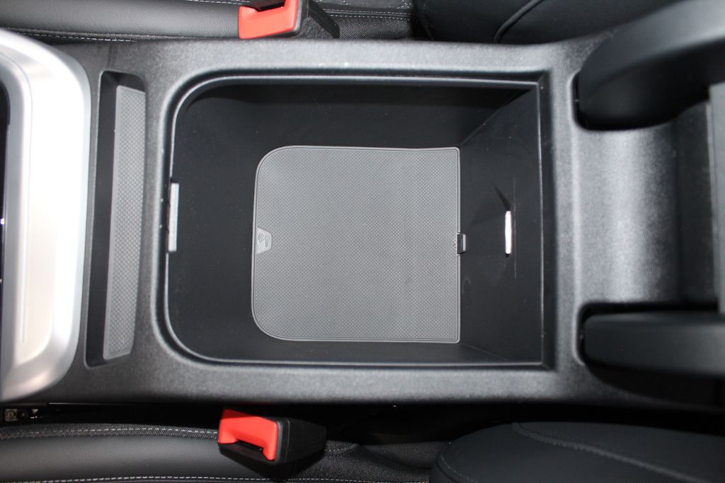 Thumbnail: 2025 Audi SQ5 - 17