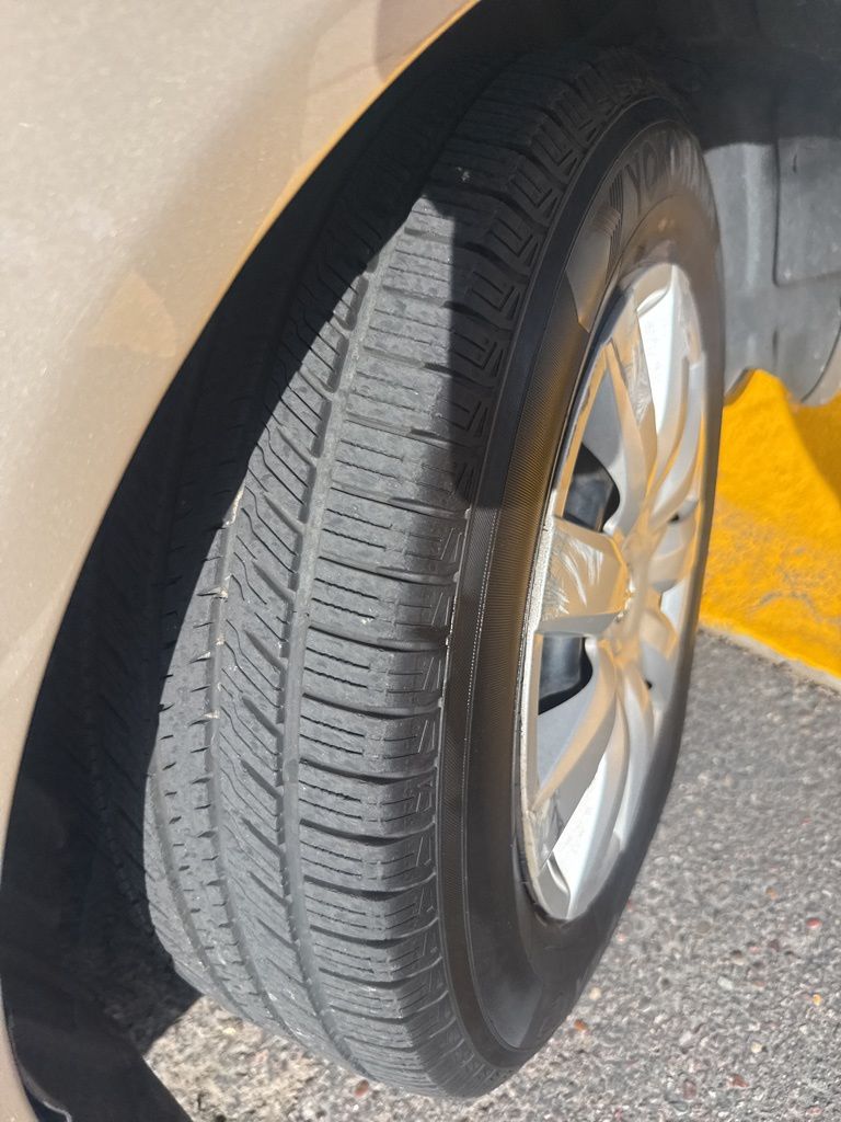 Thumbnail: 2005 Toyota Camry - 6