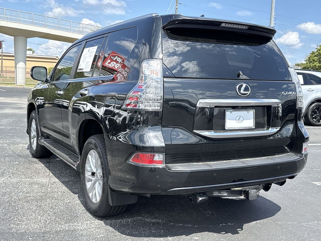 Thumbnail: 2023 Lexus GX - 10