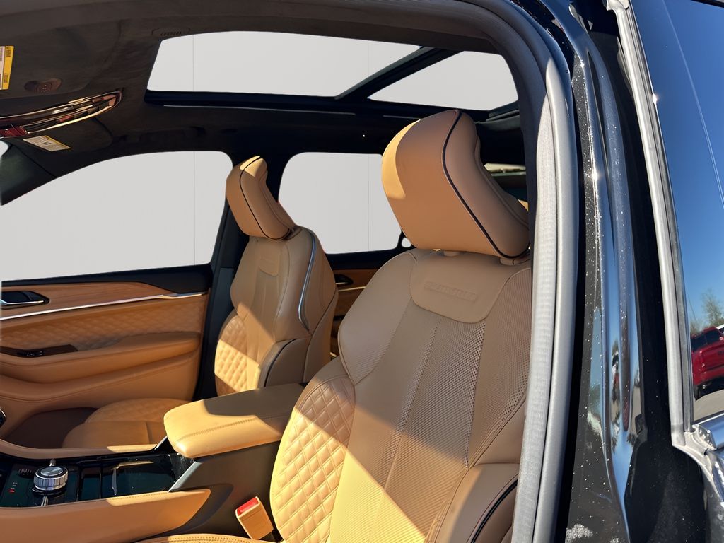 Used Car 2024 Jeep Grand Cherokee  Summit For Sale Under $50,000 In Austin, Texas