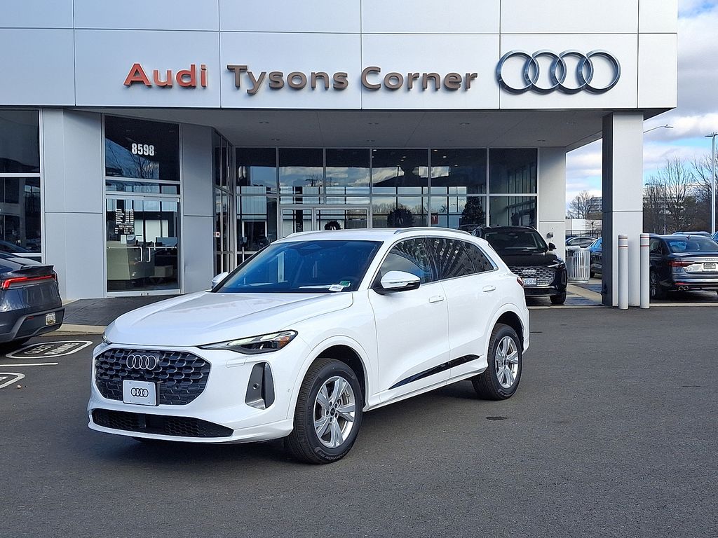 Thumbnail: 2025 Audi Q5 - 1