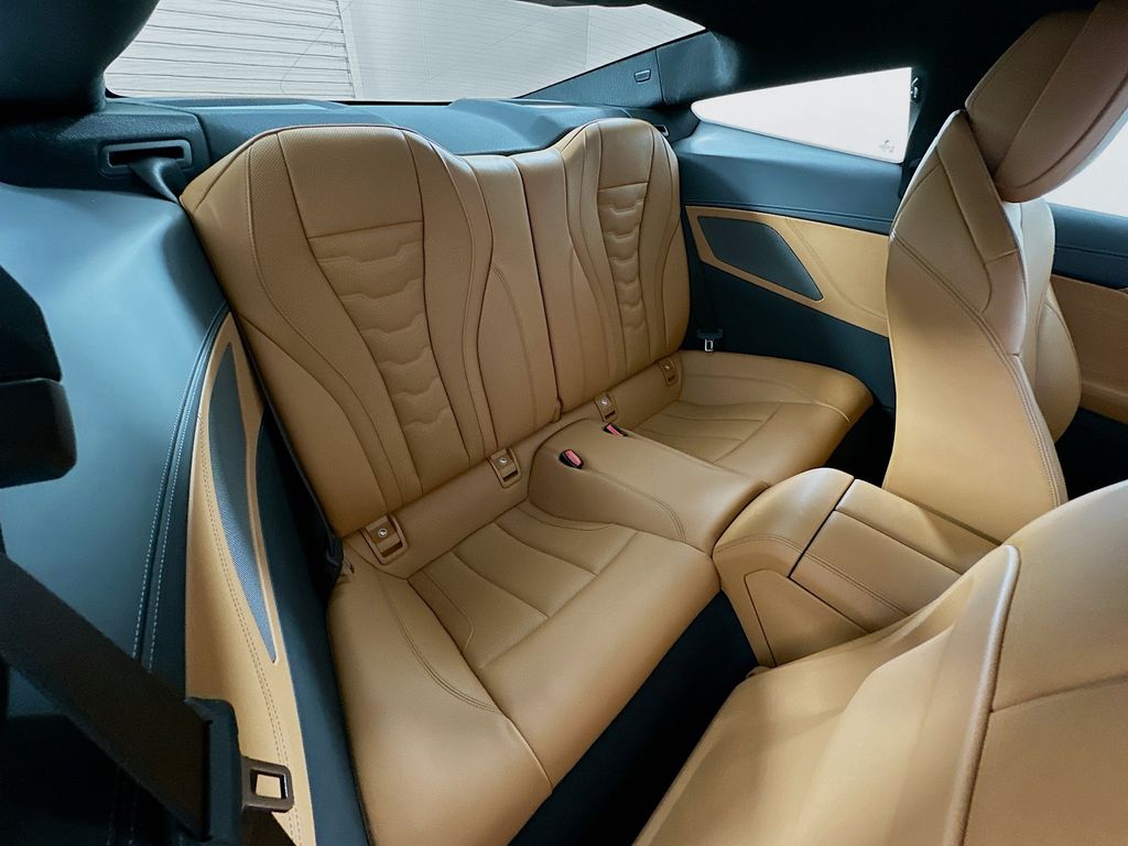 Thumbnail: 2024 BMW 8 Series - 27