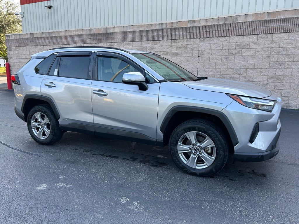 Thumbnail: 2022 Toyota RAV4 - 7