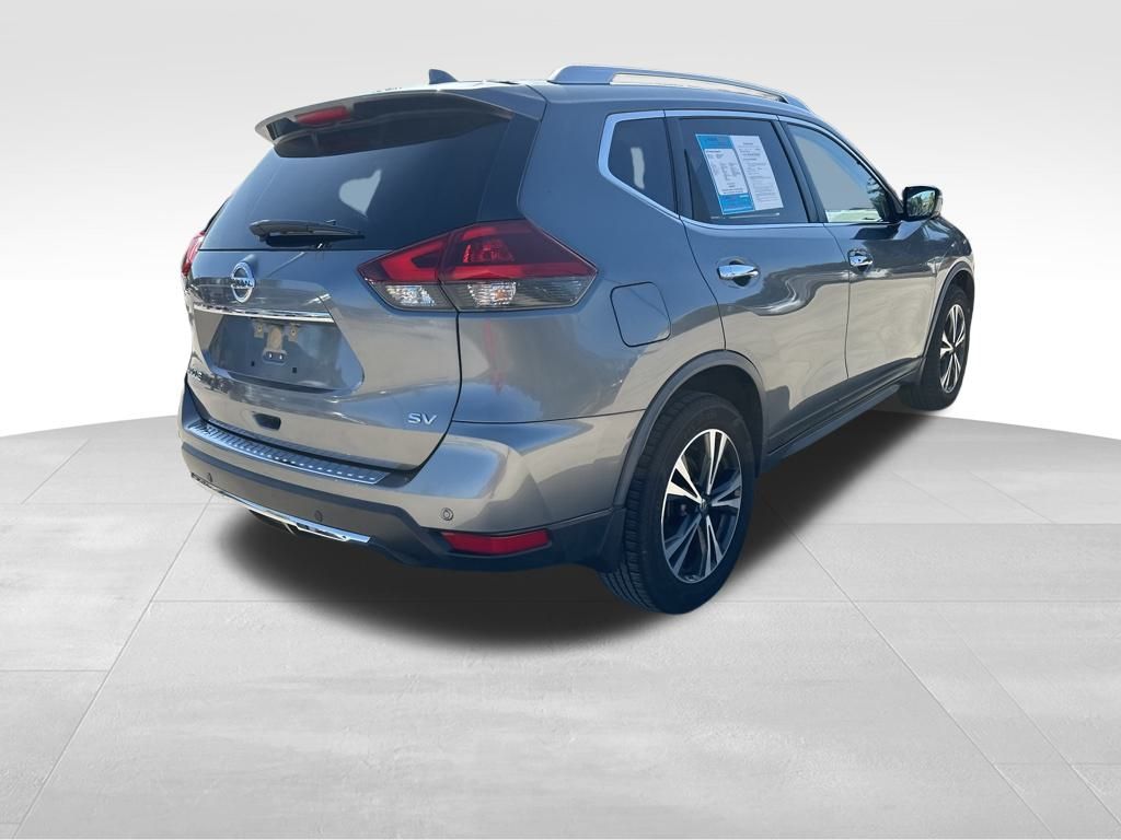 2019 Nissan Rogue SV 8