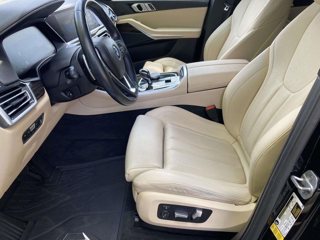 Used 2021 Black BMW sDrive40i image 12