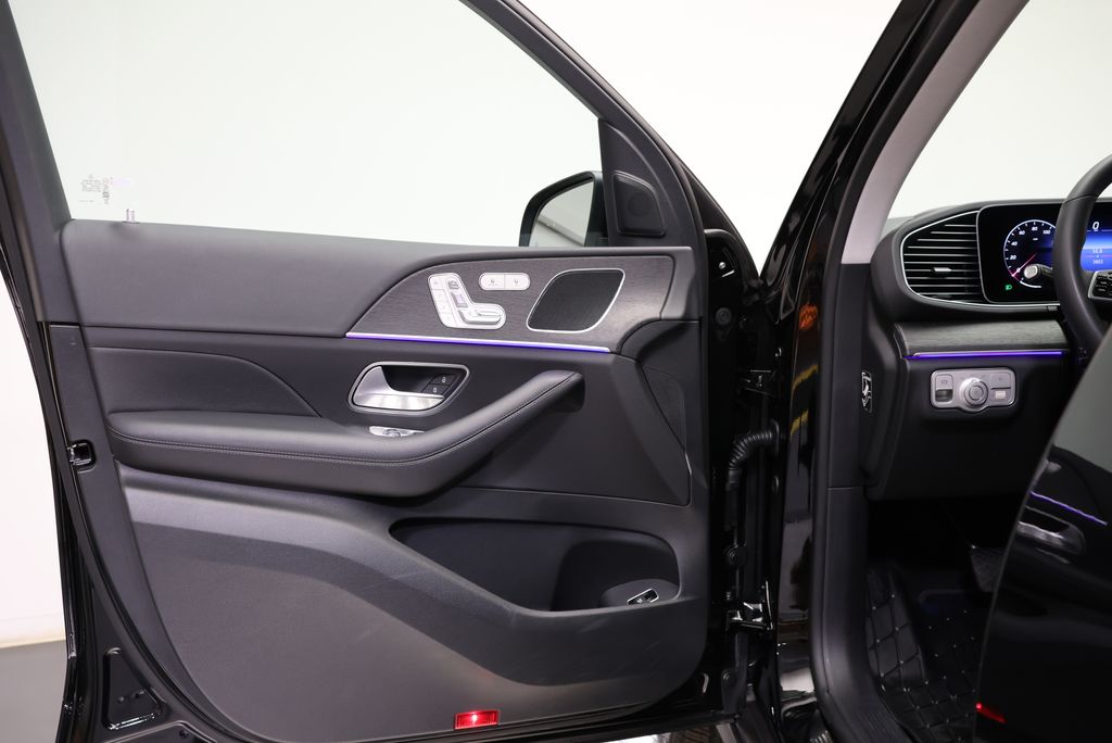 Thumbnail: 2026 Mercedes-Benz GLE - 31