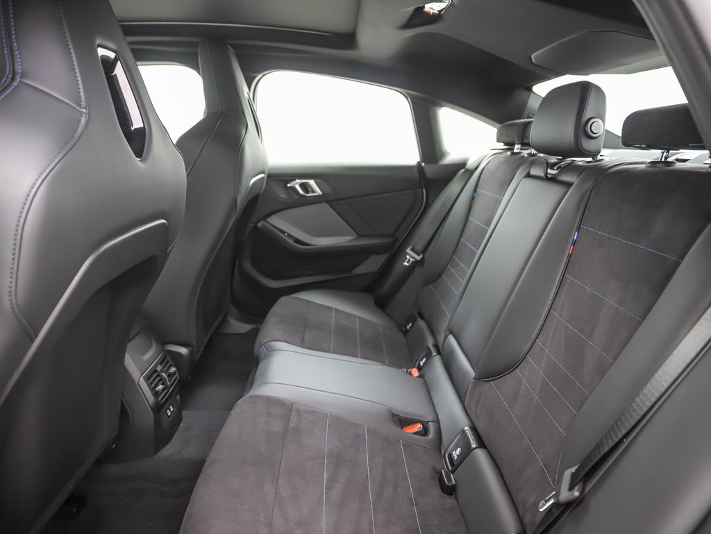 Thumbnail: 2025 BMW 2 Series - 20