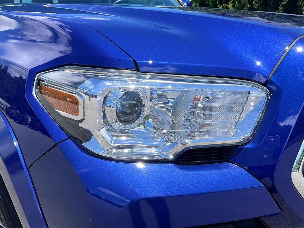 2023 Toyota Tacoma — photo 33