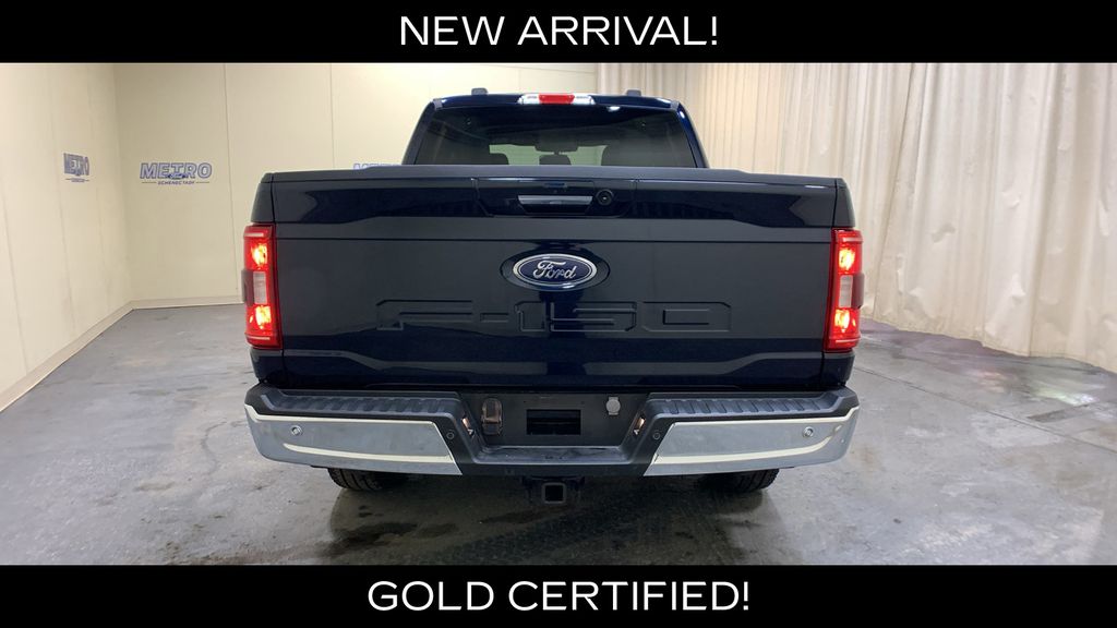 View vehicle photo 4