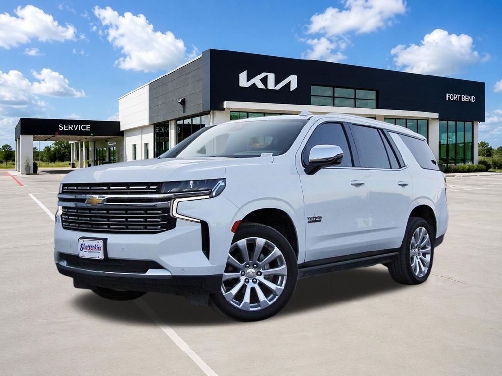 White (Iridescent Pearl Tricoat) 2024 Chevrolet Tahoe SUV / Crossover 4X2 