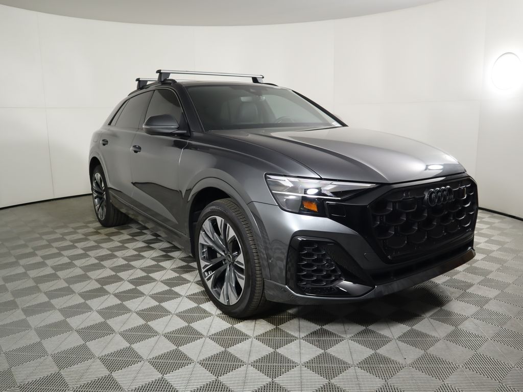 2025 Audi Q8  3