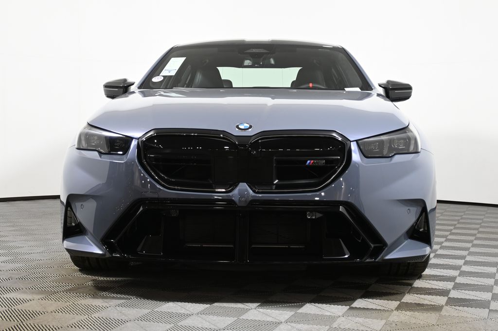 Thumbnail: 2026 BMW M5 - 10