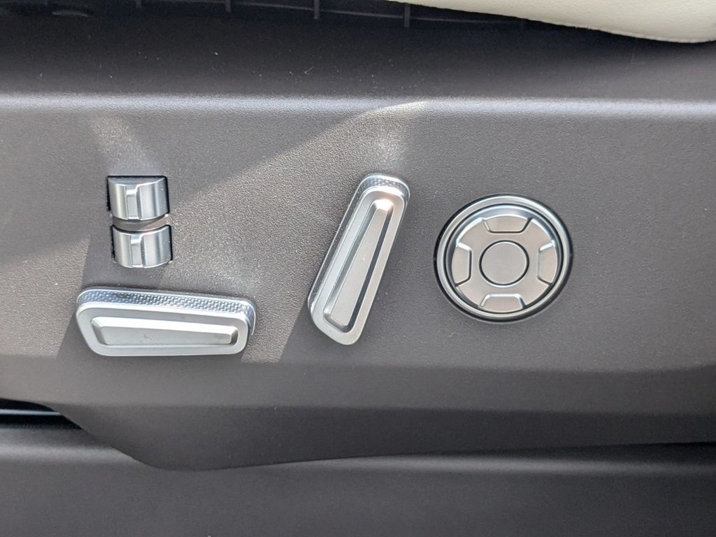 2025 Lincoln Nautilus Hybrid Black Label