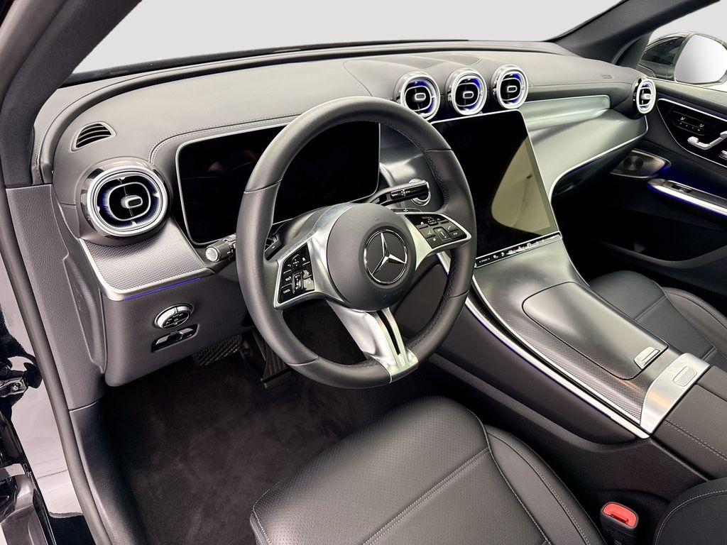 Thumbnail: 2025 Mercedes-Benz GLC - 4