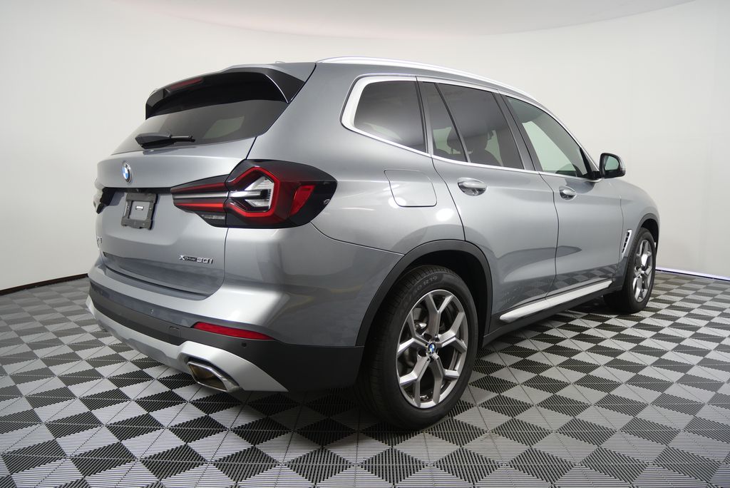 Thumbnail: 2023 BMW X3 - 3