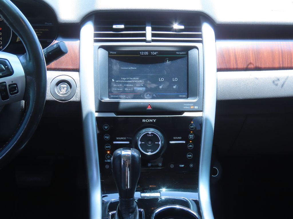 Thumbnail: 2011 Ford Edge - 8