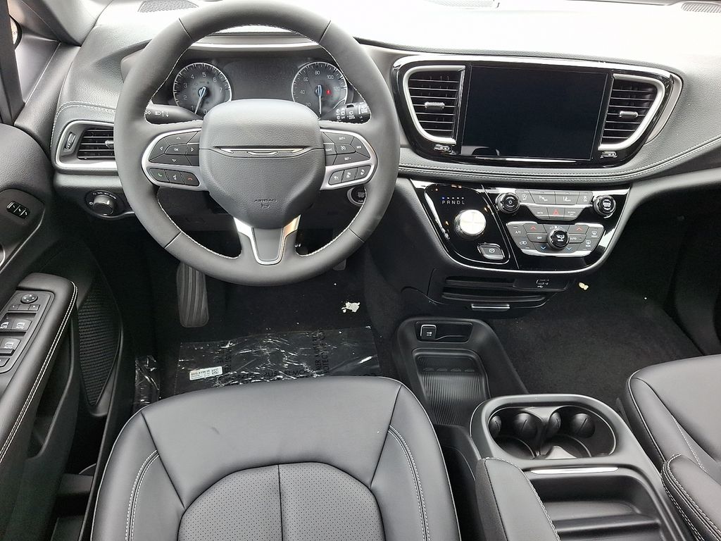 New 2027 Chrysler Pacifica Van