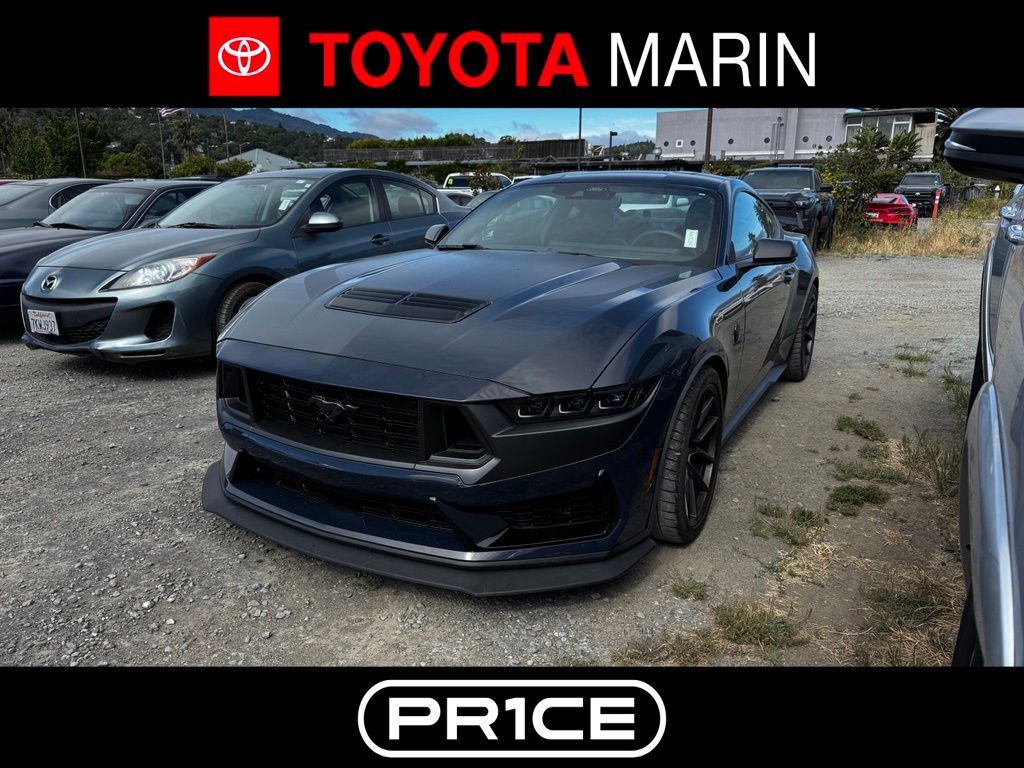 2024 Ford Mustang Dark Horse's photo
