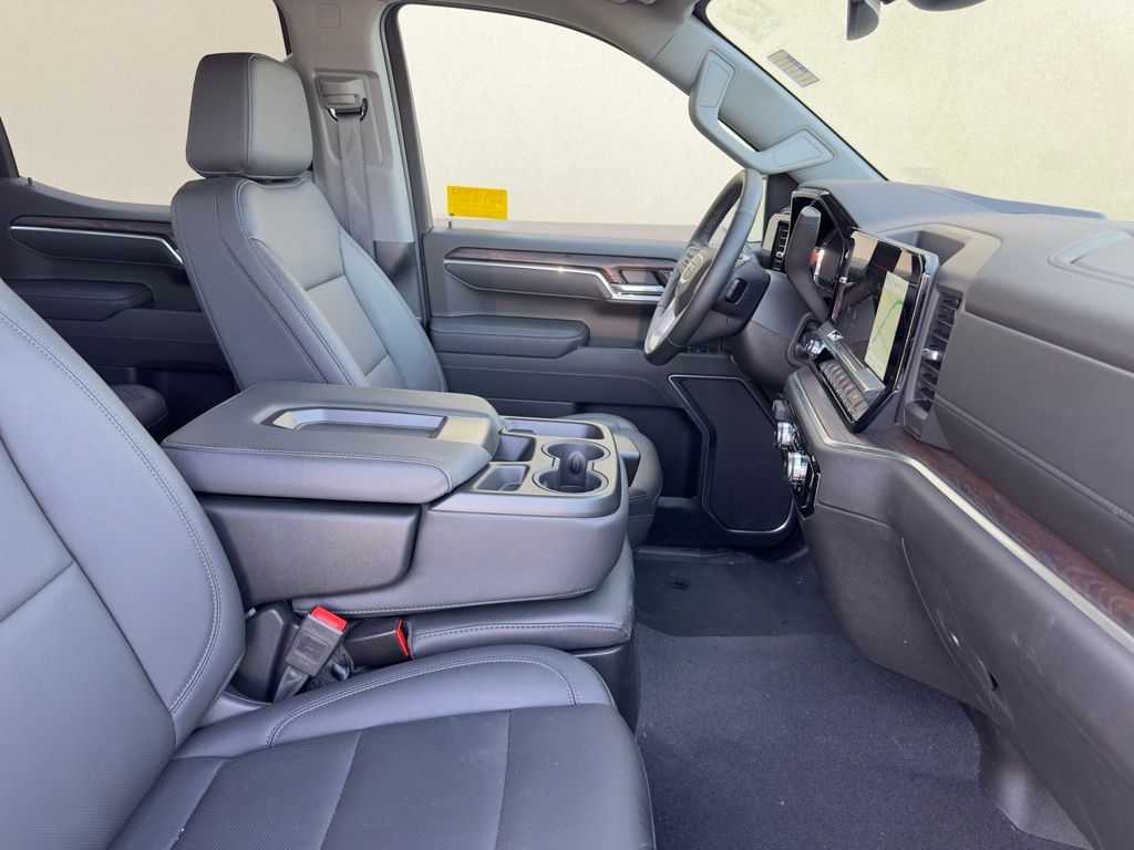 Thumbnail: 2025 GMC Sierra 1500 - 11