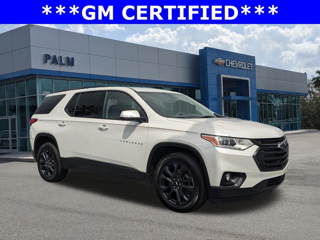 White (Iridescent Pearl Tricoat) 2021 Chevrolet Traverse RS FWD SUV / Crossover Front-Wheel Drive 9-Speed Automatic