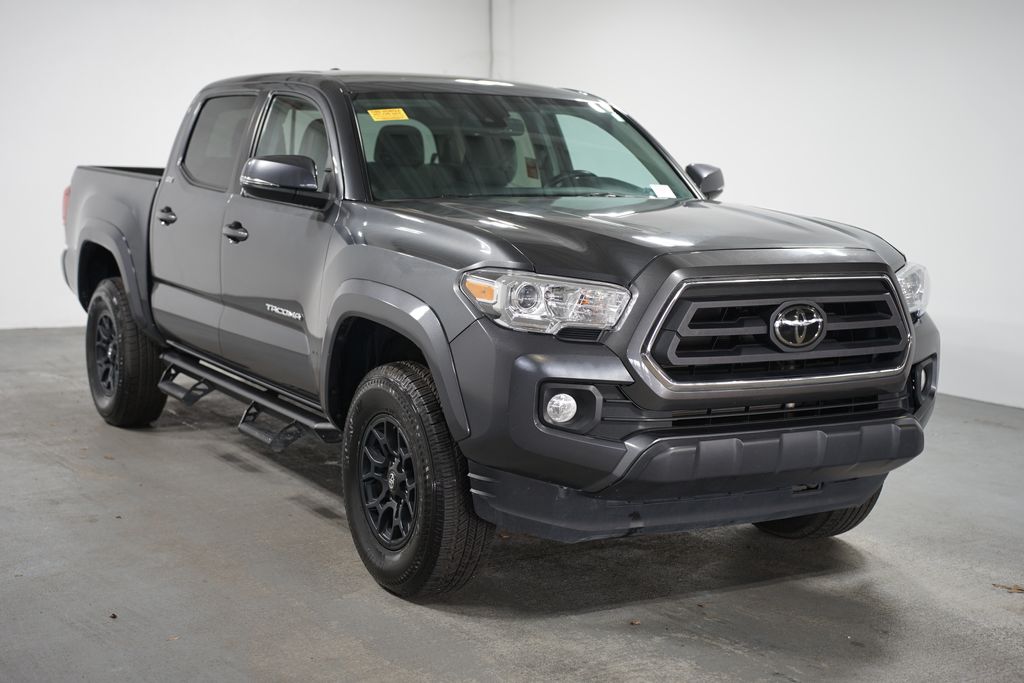 2022 Toyota Tacoma SR5 3