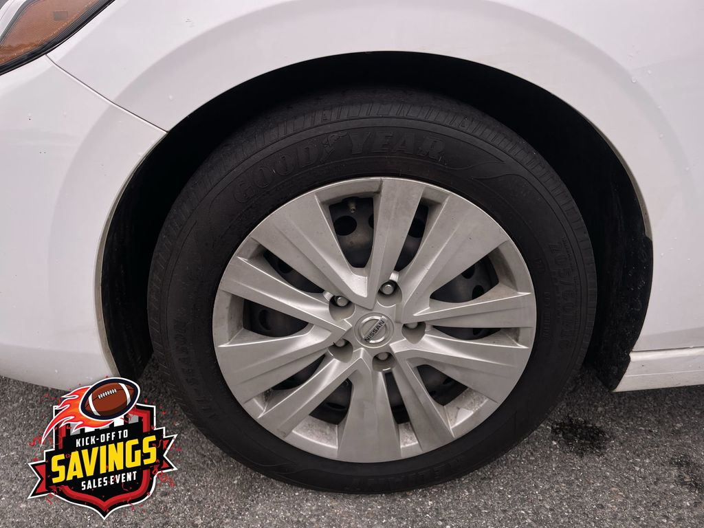 Used 2023 Nissan Sentra Sedan