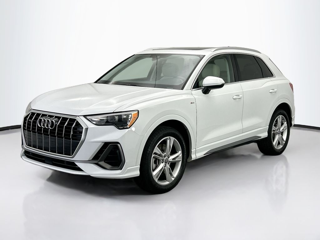 Thumbnail: 2020 Audi Q3 - 1