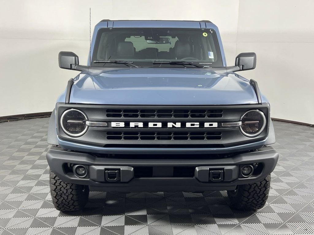 2024 Ford Bronco Black Diamond 2