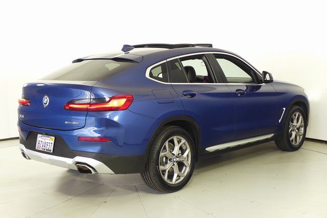 2022 BMW X4 xDrive30i 7