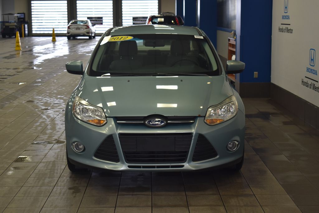 2012 Ford Focus SE 9