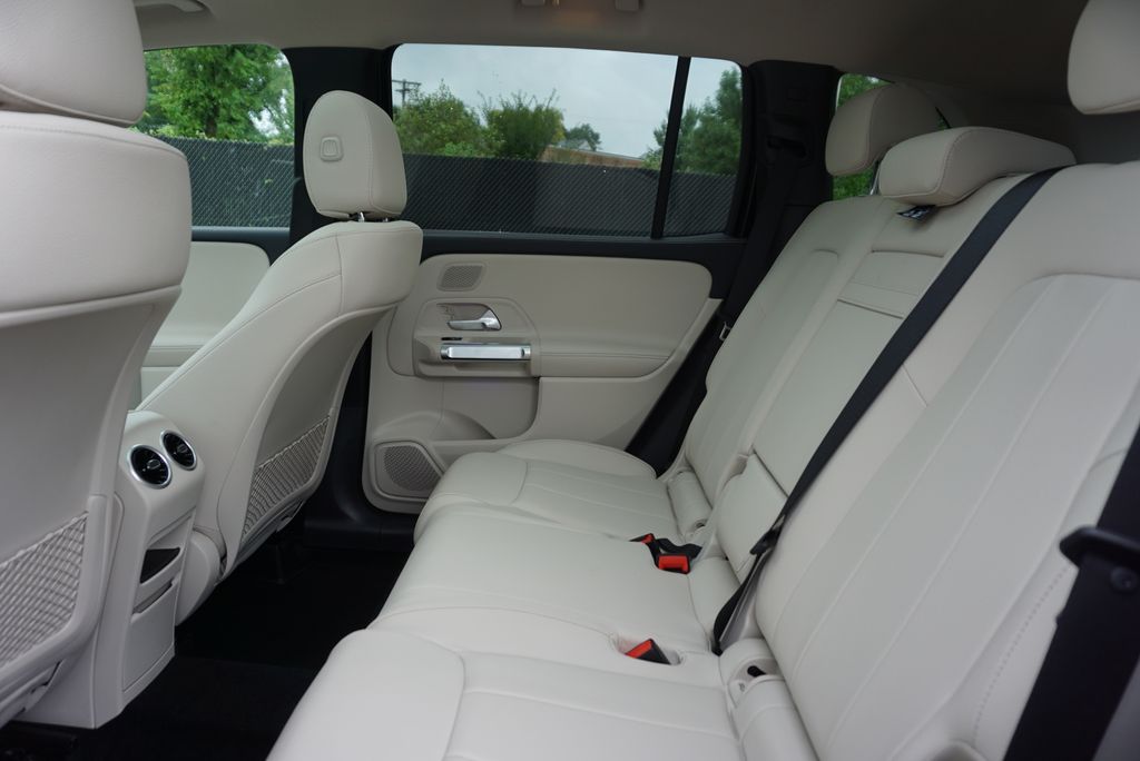 Thumbnail: 2025 Mercedes-Benz GLB - 13