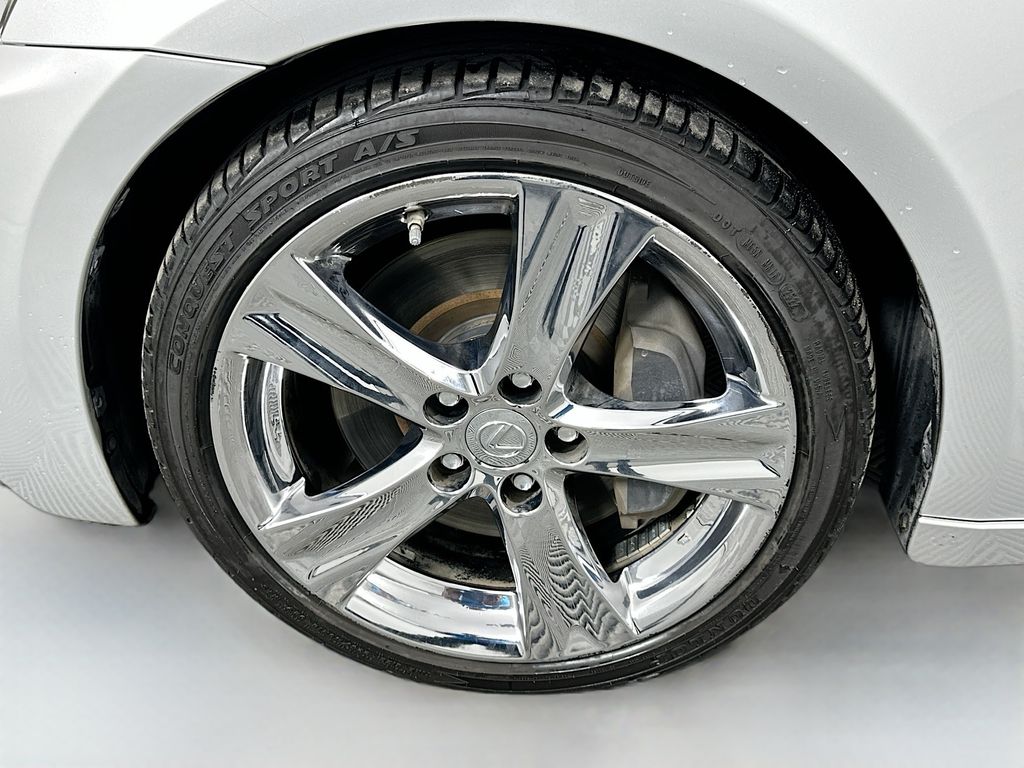 Thumbnail: 2014 Lexus IS - 32