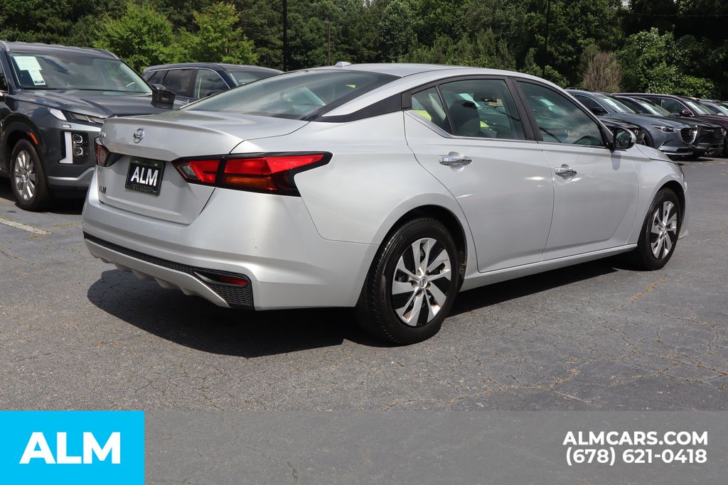 Used 2020 Silver Nissan 2.5 S image 6