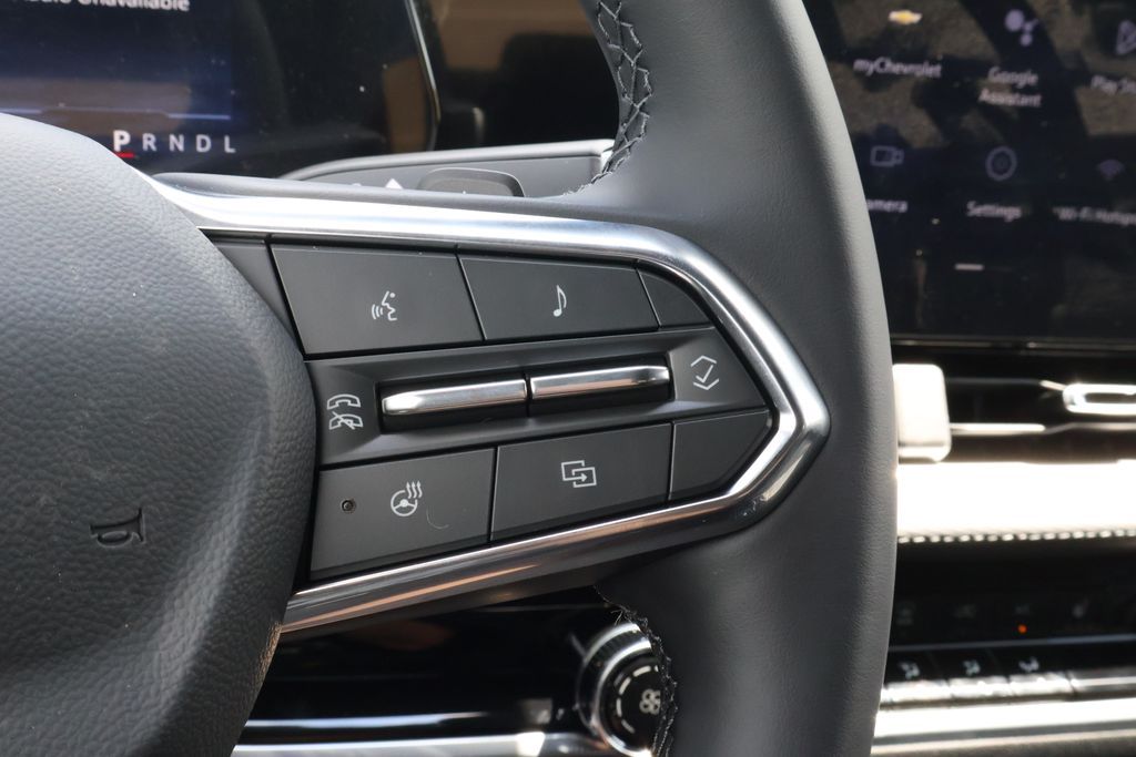 Thumbnail: 2026 Chevrolet Equinox - 23