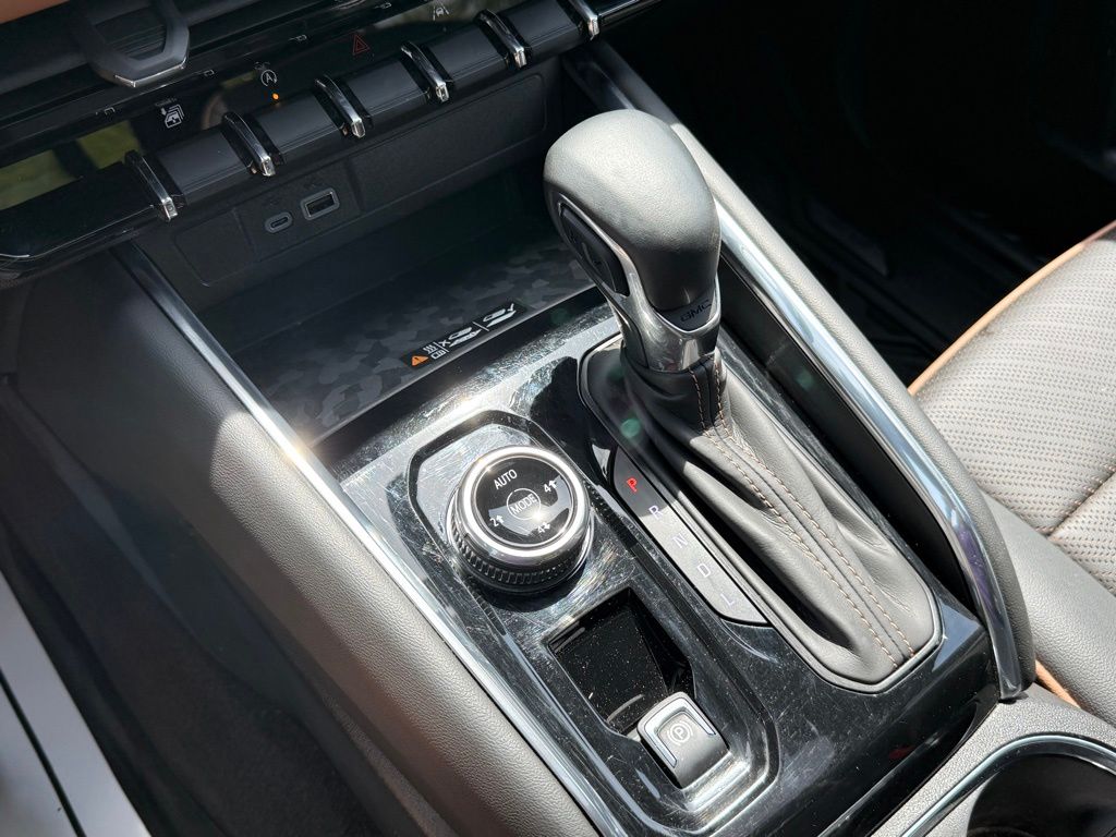 2024 GMC Canyon