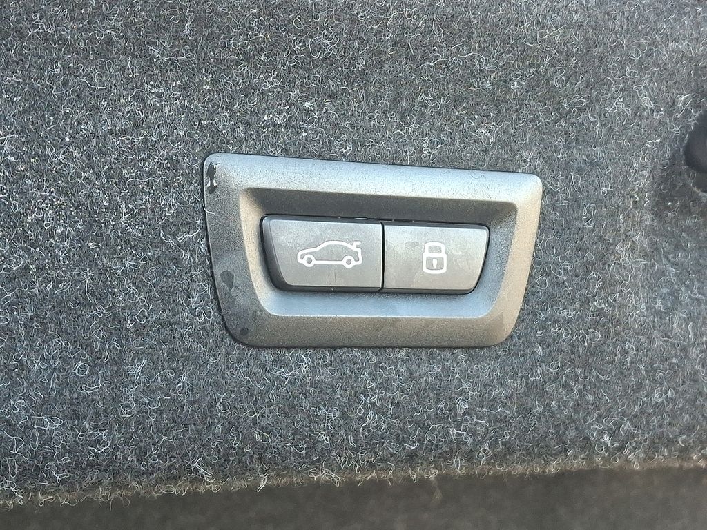 Thumbnail: 2026 BMW 4 Series - 30