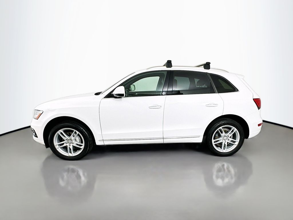 Thumbnail: 2016 Audi Q5 - 8