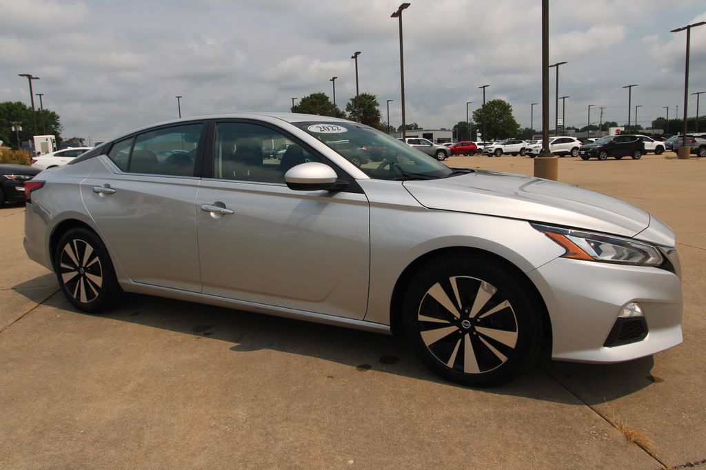 Used 2022 Nissan Altima Sedan