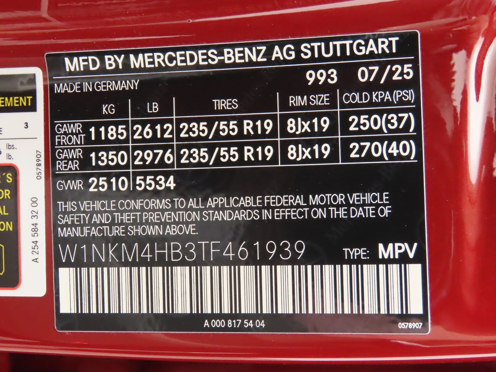 Thumbnail: 2026 Mercedes-Benz GLC - 32
