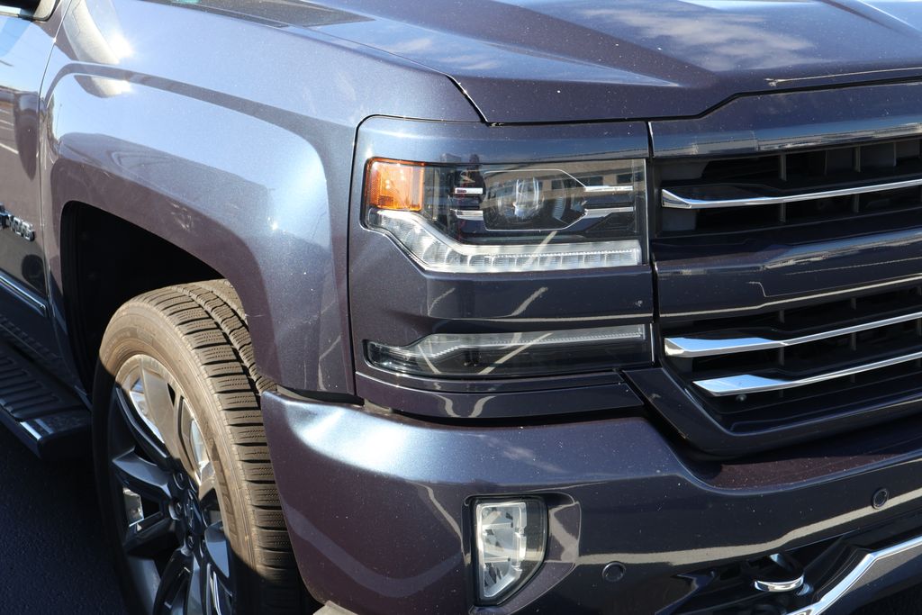 Thumbnail: 2018 Chevrolet Silverado 1500 - 4