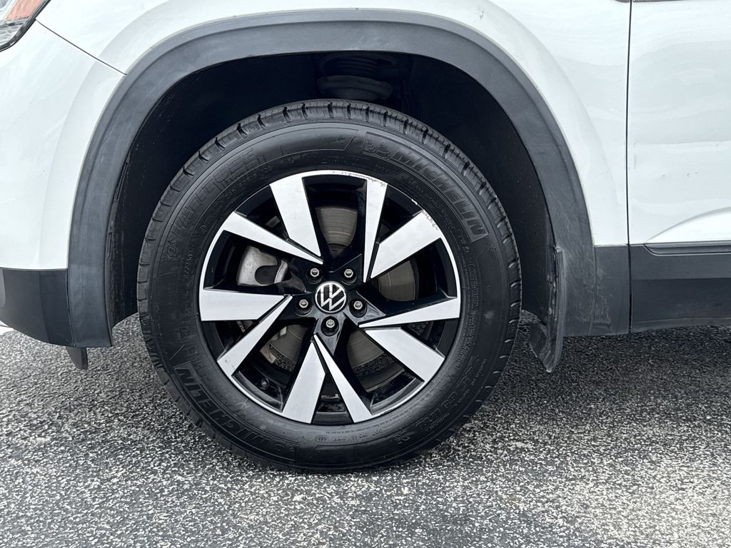 2021 Volkswagen Atlas Cross Sport 2.0T SE  at Tom Peacock Cadillac