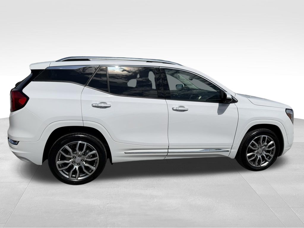 Used 2024 GMC Terrain SUV
