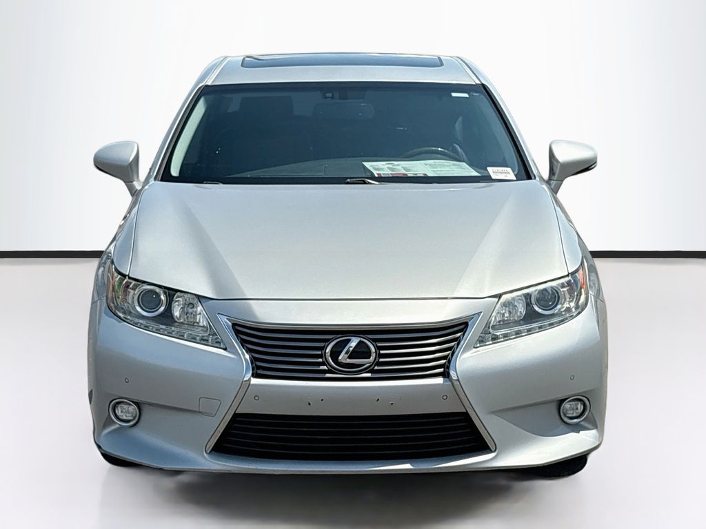 Thumbnail: 2014 Lexus ES - 2