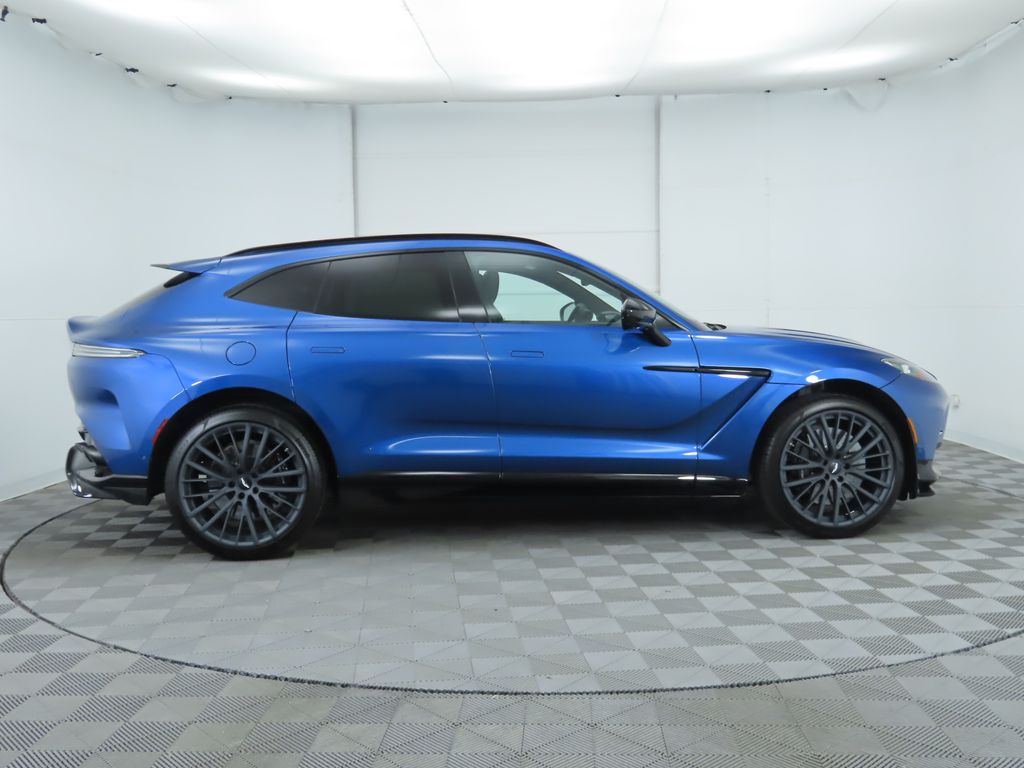 2024 Aston Martin DBX 707 4