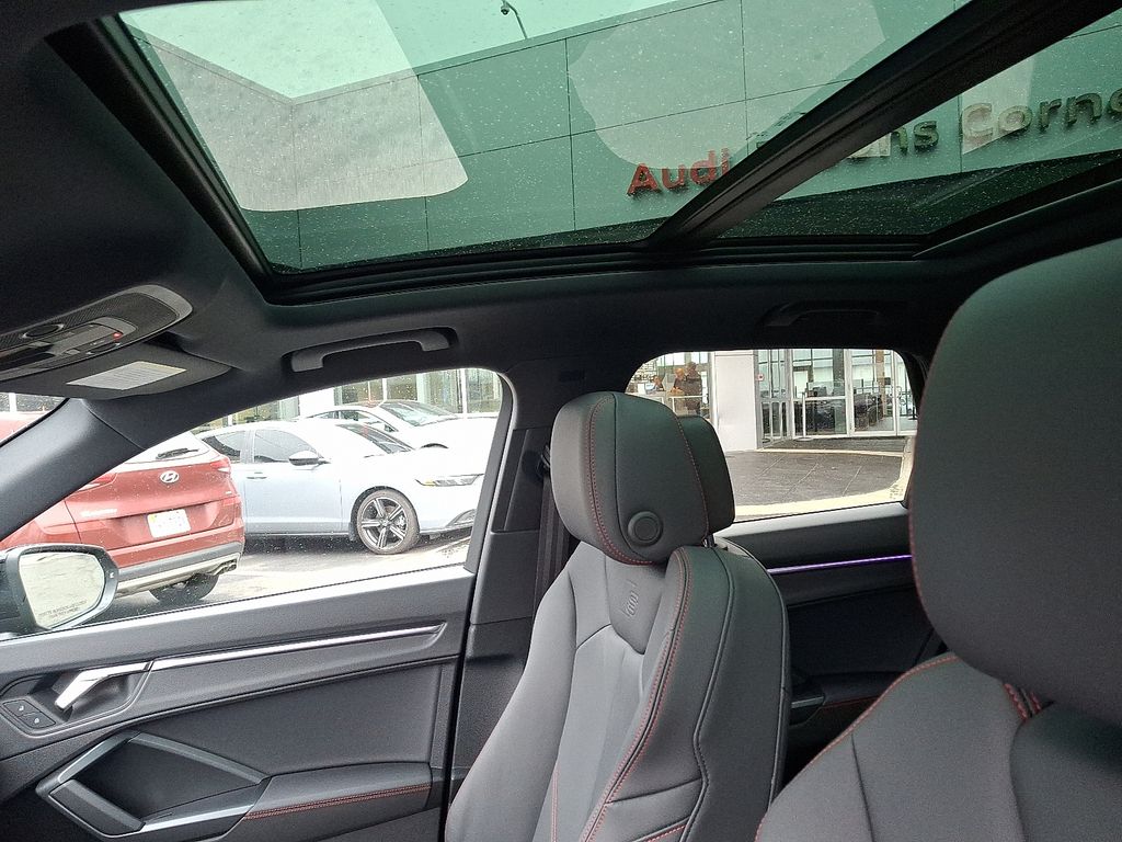 Thumbnail: 2025 Audi Q3 - 14