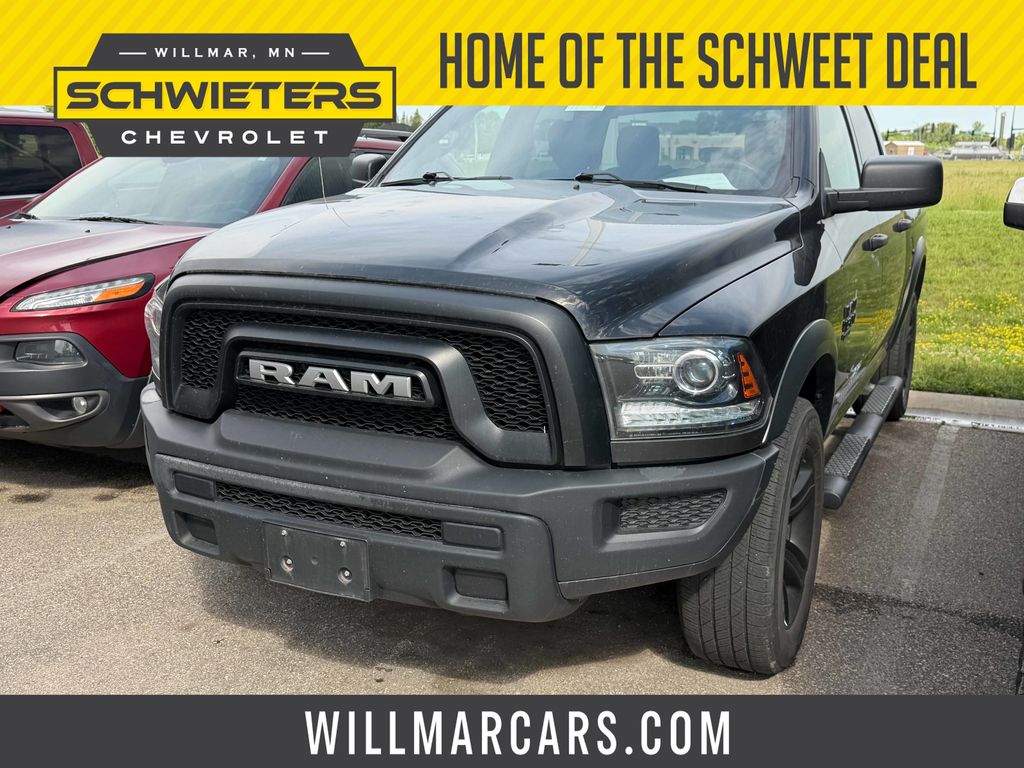 Diamond Black Crystal Pearlcoat 2022 RAM 1500 Pickup Truck Four-Wheel Drive 8-Speed Automatic
