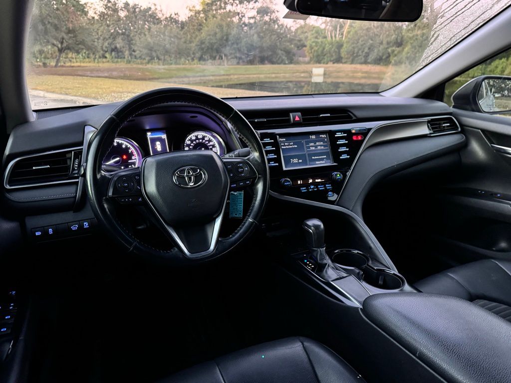 2019 Toyota Camry XLE 12