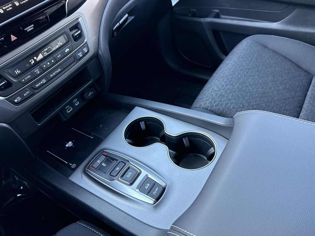 2026 Honda Ridgeline Sport - Photo 9